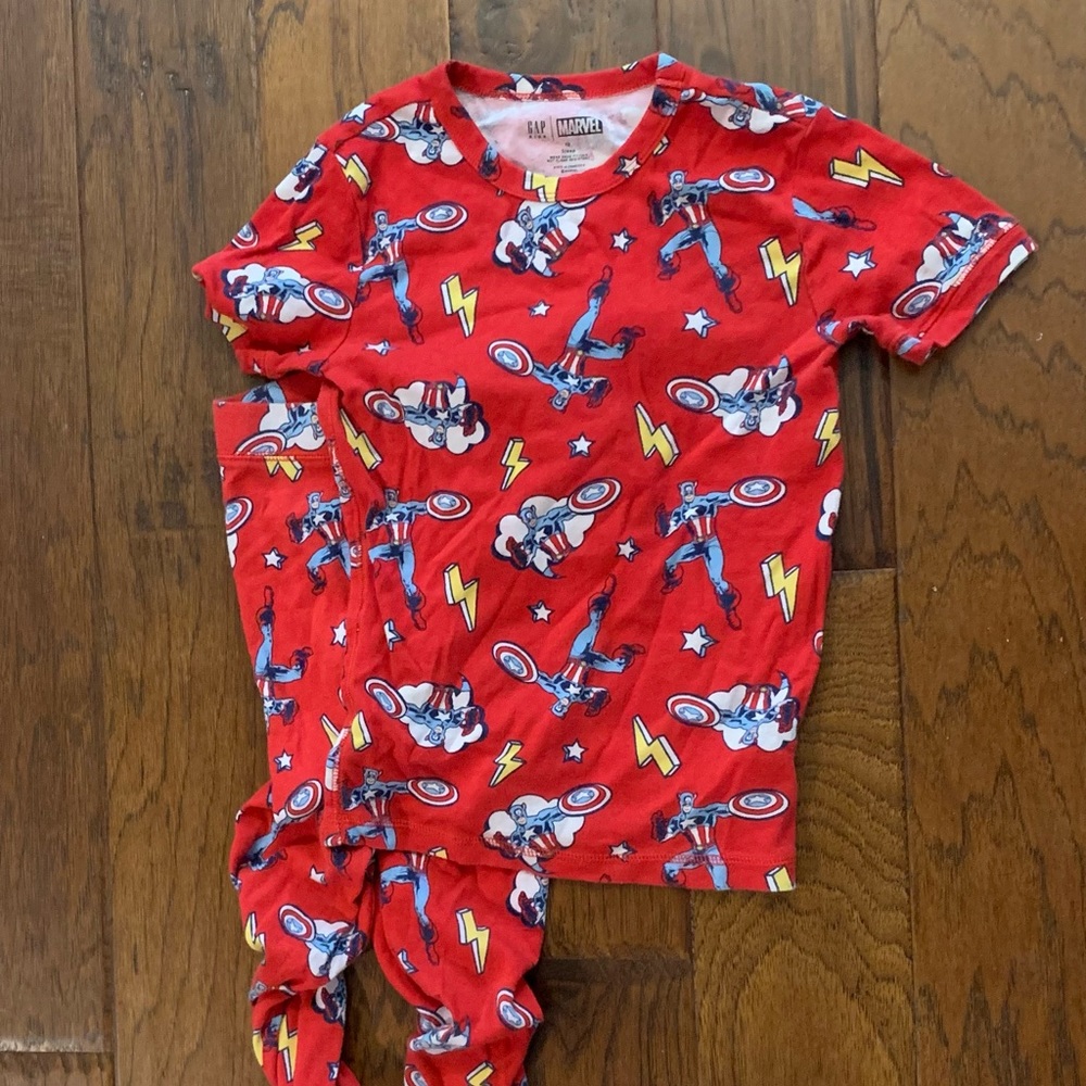 Kids Gap Marvel Captain America PJs | Size 10